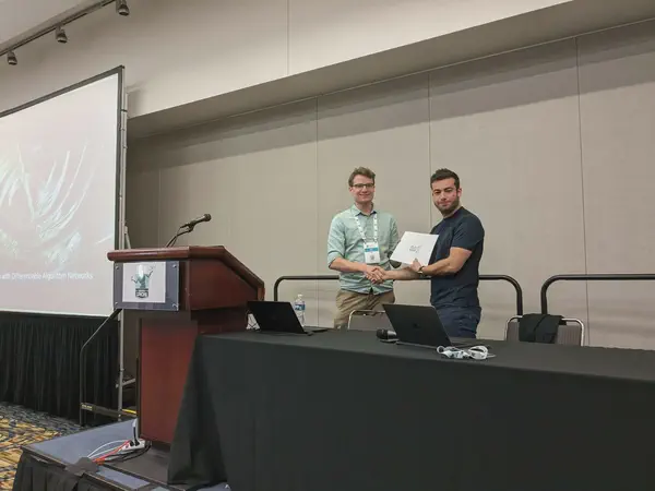 Peter Karkus awarded the MoMa PhD Talk Award